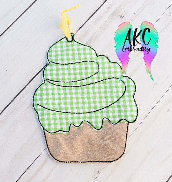 ITH cupcake bookmark 2022